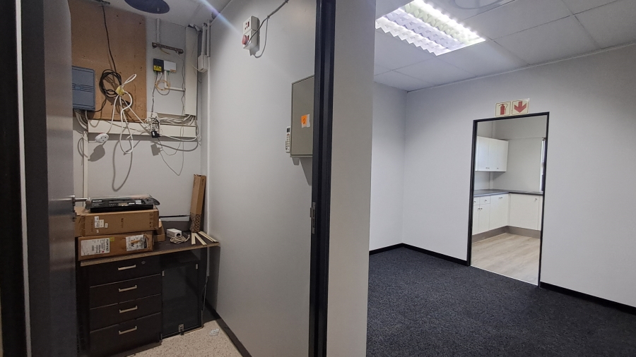 To Let Commercial Property for Rent in Berea Eastern Cape